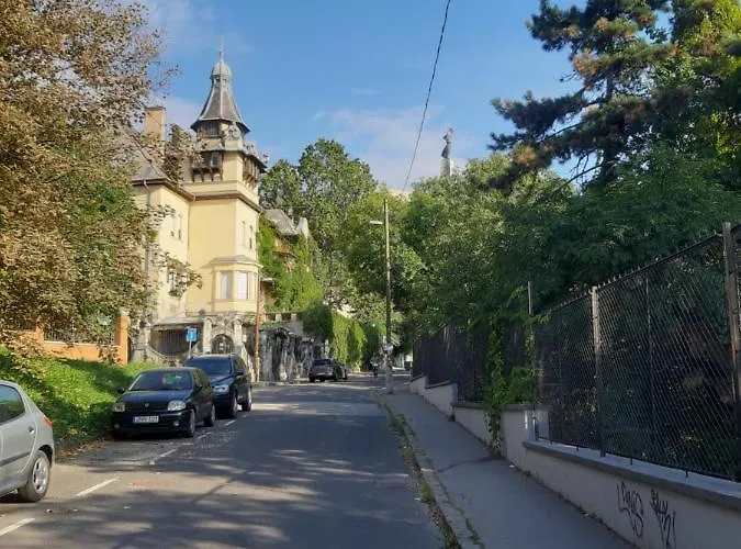Hill * Budapest
